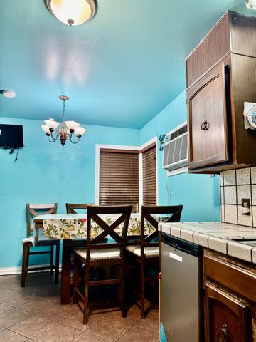 1215 Kingsley Ave, Stockton, CA 95203