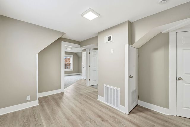 1217 N Harding Avenue, Chicago, IL 60651