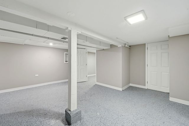 1217 N Harding Avenue, Chicago, IL 60651