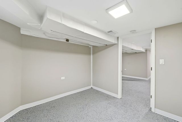 1217 N Harding Avenue, Chicago, IL 60651