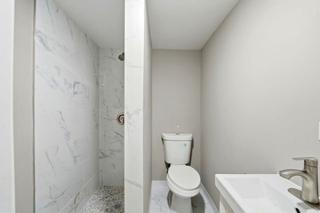 1217 N Harding Avenue, Chicago, IL 60651