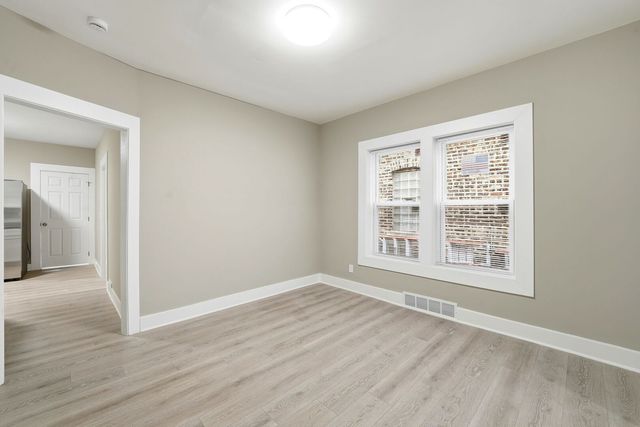 1217 N Harding Avenue, Chicago, IL 60651