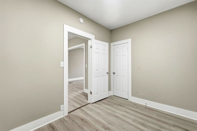 1217 N Harding Avenue, Chicago, IL 60651