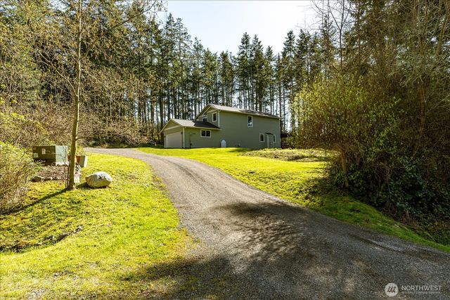 1035 W Starflower Road, Oak Harbor, WA 98277