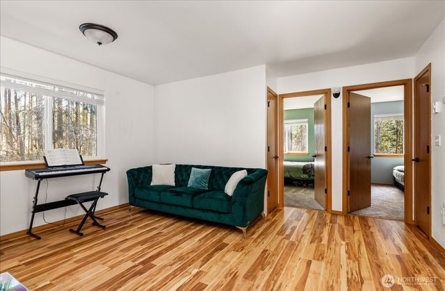 1035 W Starflower Road, Oak Harbor, WA 98277