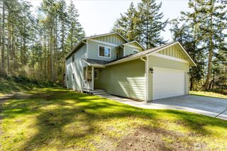 1035 W Starflower Road, Oak Harbor, WA 98277