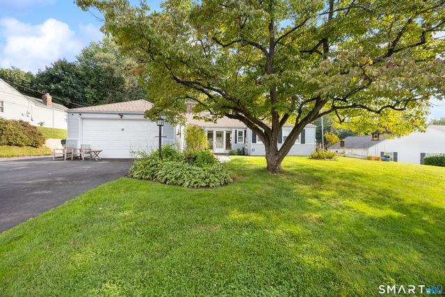 97 Glenview Drive, Newington, CT 06111