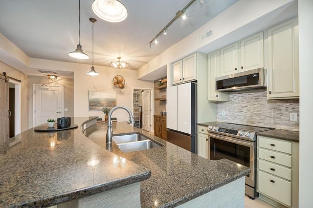 3110 N Chestnut Street 209, Chaska, MN 55318