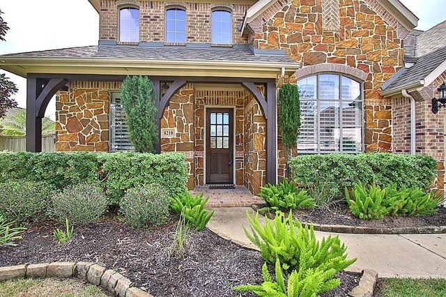 8210 Thunder Ridge Way, Missouri City, TX 77459