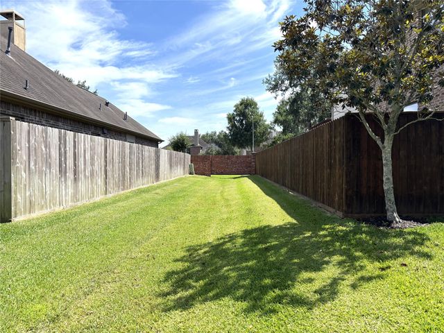 8210 Thunder Ridge Way, Missouri City, TX 77459