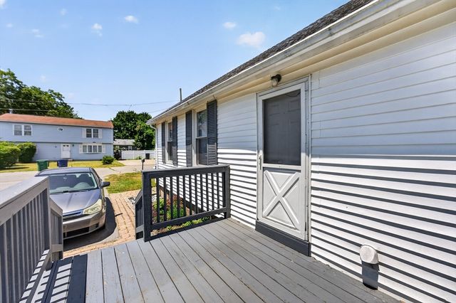 50 Lloyd Ave, Warwick, RI 02889