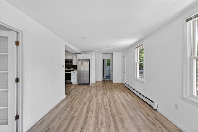 50 Lloyd Ave, Warwick, RI 02889