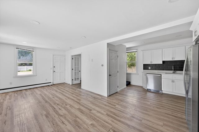 50 Lloyd Ave, Warwick, RI 02889
