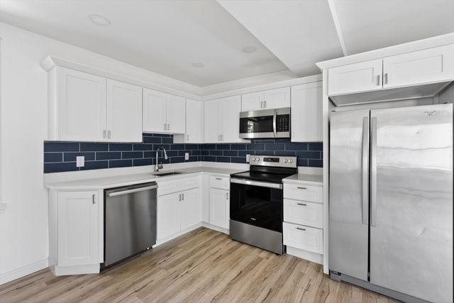 50 Lloyd Ave, Warwick, RI 02889