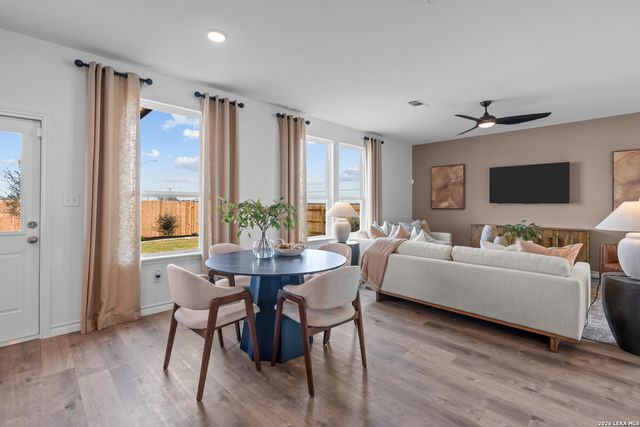 445 Raven Row, Marion, TX 78124