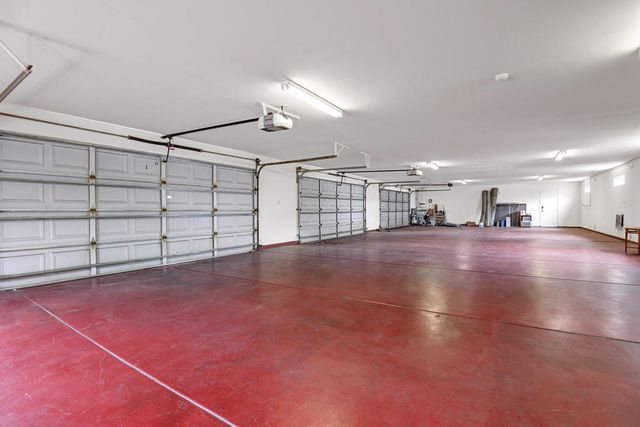 2005 E Racquet Club Road, Palm Springs, CA 92262