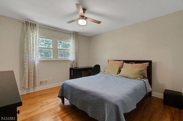 340 Central Ave, Mountainside Boro, NJ 07092