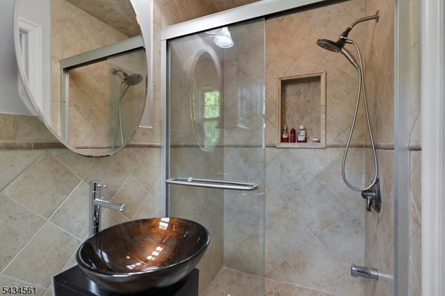 340 Central Ave, Mountainside Boro, NJ 07092