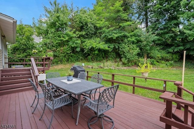 340 Central Ave, Mountainside Boro, NJ 07092