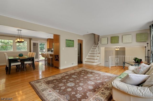 340 Central Ave, Mountainside Boro, NJ 07092
