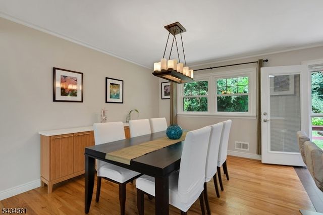 340 Central Ave, Mountainside Boro, NJ 07092