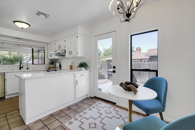 3505 Kersey Ln, Sacramento, CA 95864