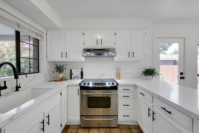 3505 Kersey Ln, Sacramento, CA 95864