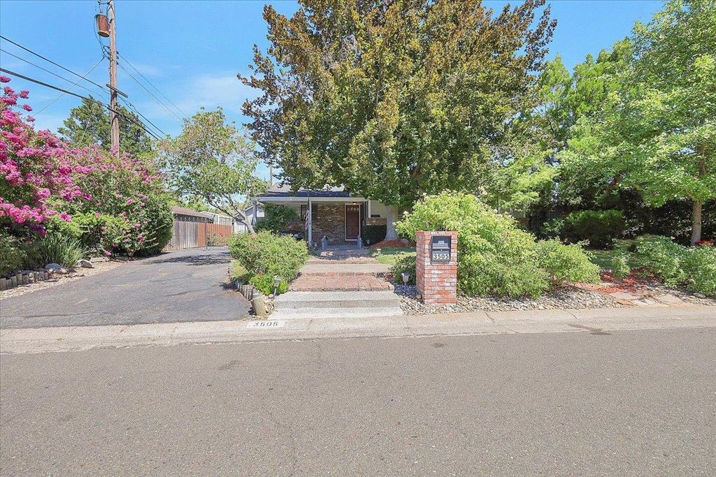 3505 Kersey Ln, Sacramento, CA 95864