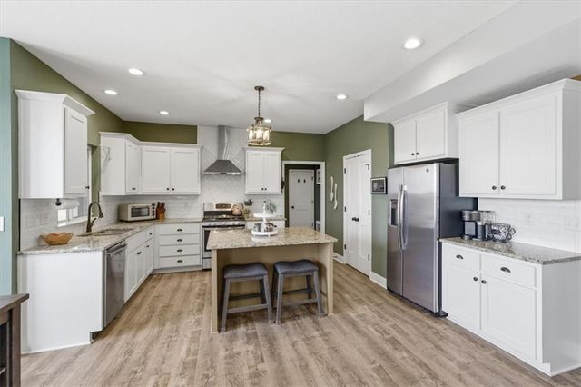 25523 Primrose Lane, Lawrence, KS 66044