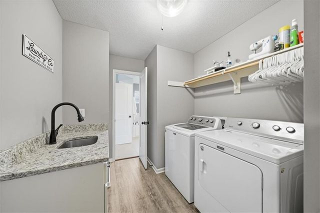 25523 Primrose Lane, Lawrence, KS 66044