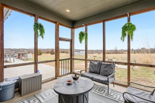 25523 Primrose Lane, Lawrence, KS 66044