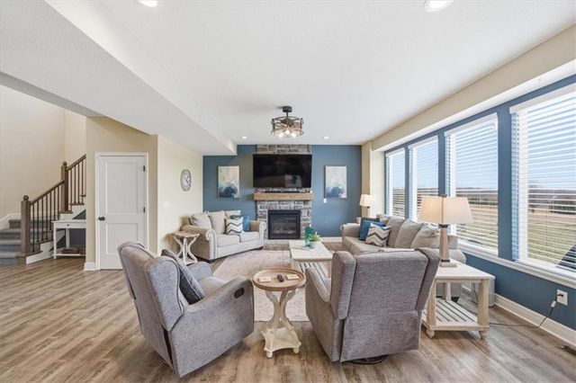 25523 Primrose Lane, Lawrence, KS 66044