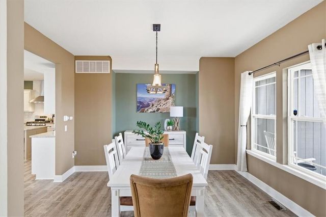 25523 Primrose Lane, Lawrence, KS 66044