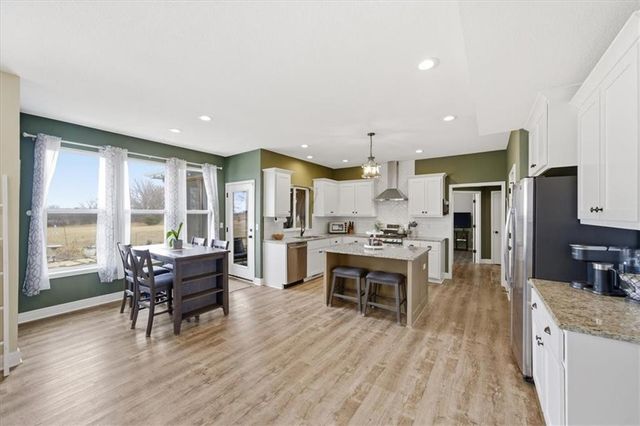 25523 Primrose Lane, Lawrence, KS 66044