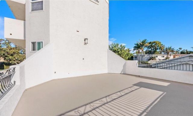 880 Home Ave F, Carlsbad, CA 92008