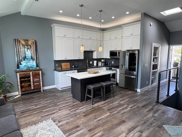 880 Home Ave F, Carlsbad, CA 92008
