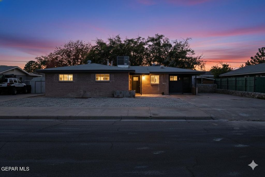 3425 rutherglen st Street, El Paso, TX 79925