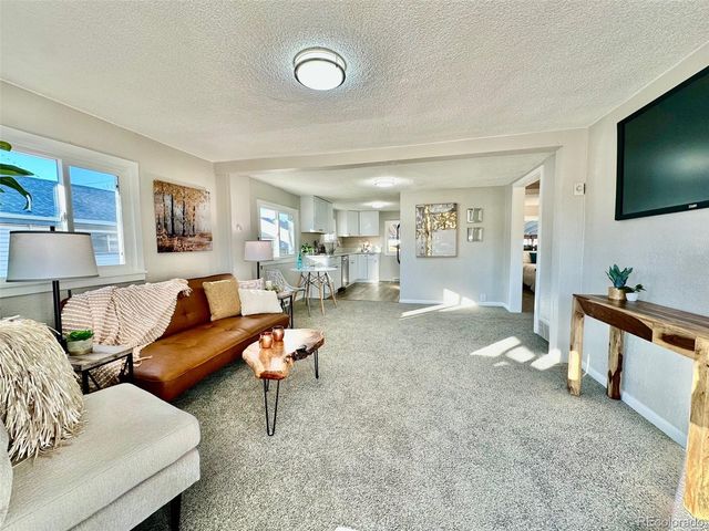 6401 E 71st Avenue, Commerce City, CO 80022