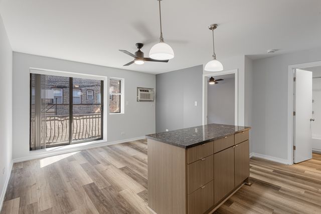 5411 N Winthrop Avenue 512, Chicago, IL 60640