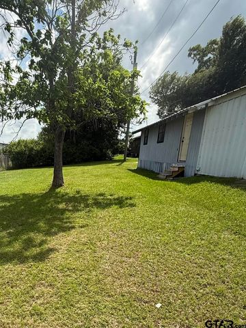 712 Norman Lane, Crockett, TX 75835