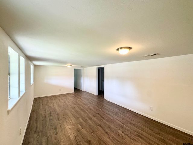 712 Norman Lane, Crockett, TX 75835