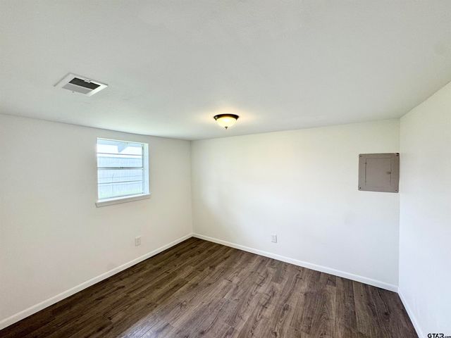 712 Norman Lane, Crockett, TX 75835
