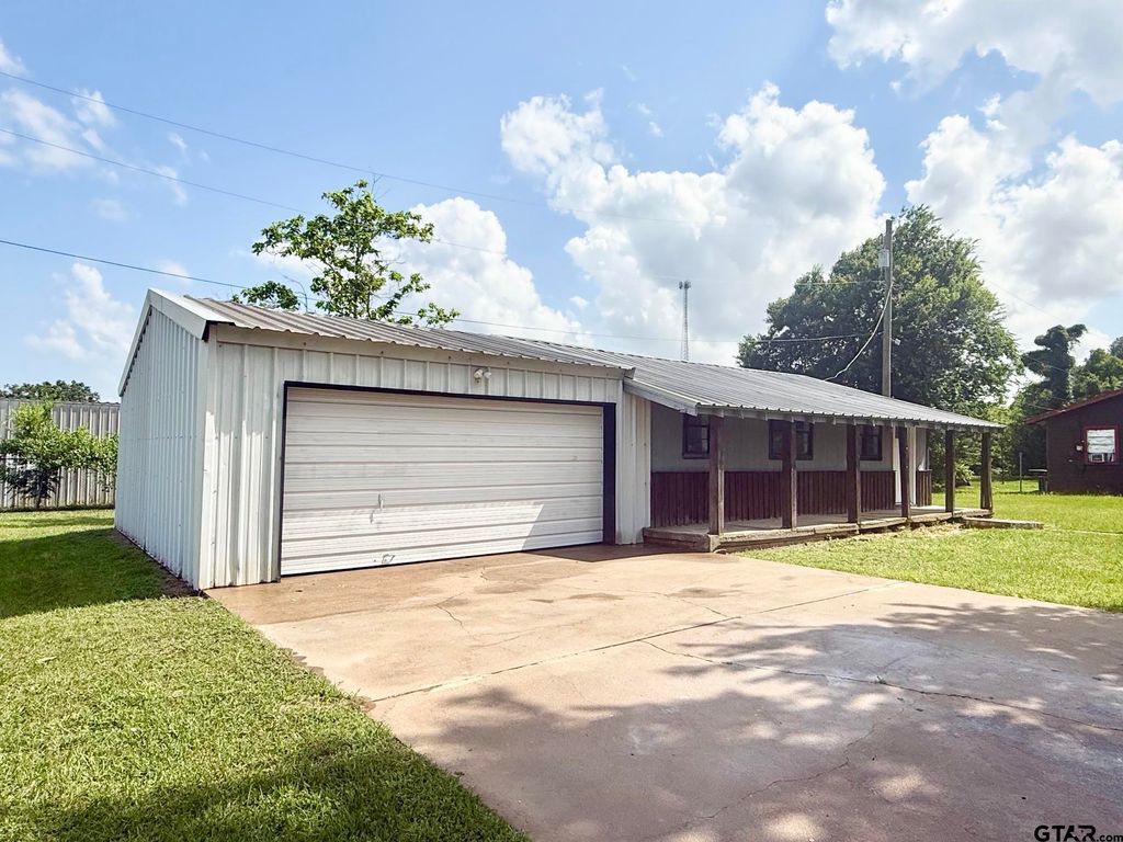 712 Norman Lane, Crockett, TX 75835
