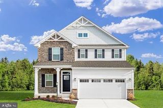 390 SPRING LN, York, PA 17406