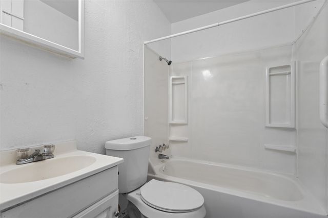 838 Dalworth Street, Grand Prairie, TX 75050