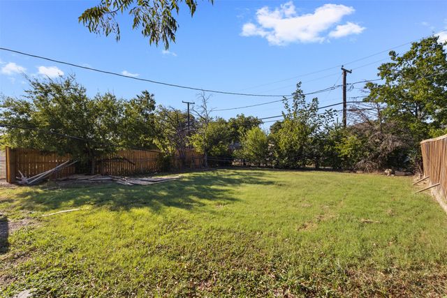 838 Dalworth Street, Grand Prairie, TX 75050