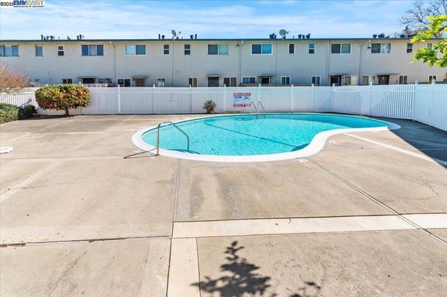 462 Craven Court, Hayward, CA 94541