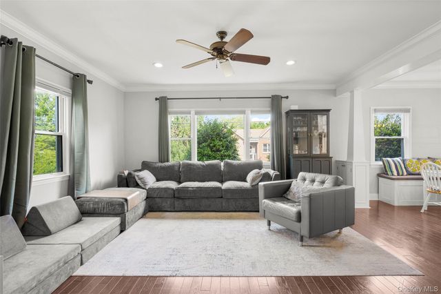 10 Bogert Place, Bronxville, NY 10708