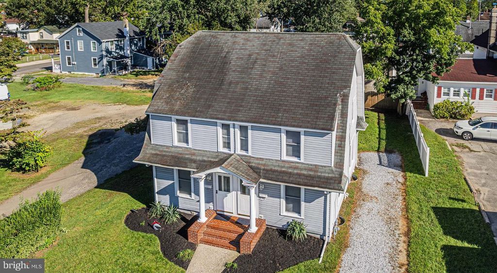 108 VINE ST, HAMMONTON, NJ 08037 — exterior