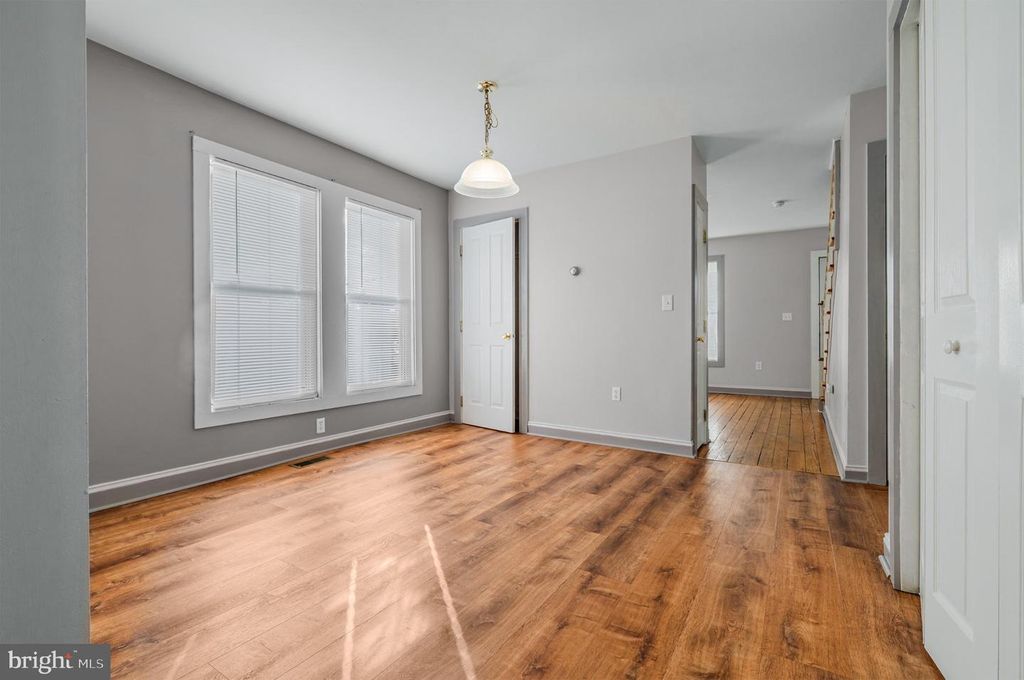 108 VINE ST, HAMMONTON, NJ 08037 — photo 2